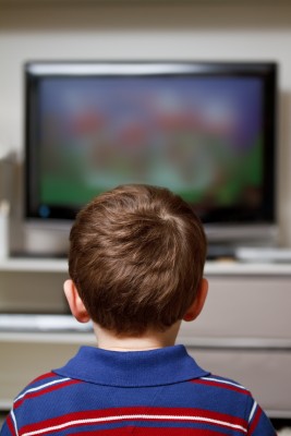 child watching tv