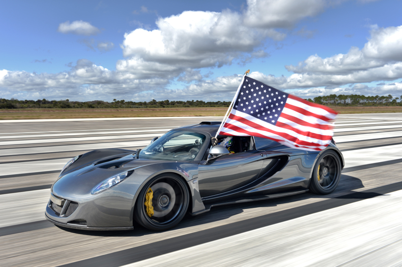 Hennessey_Venom_GT_270.4_mph_KSC_800px-01